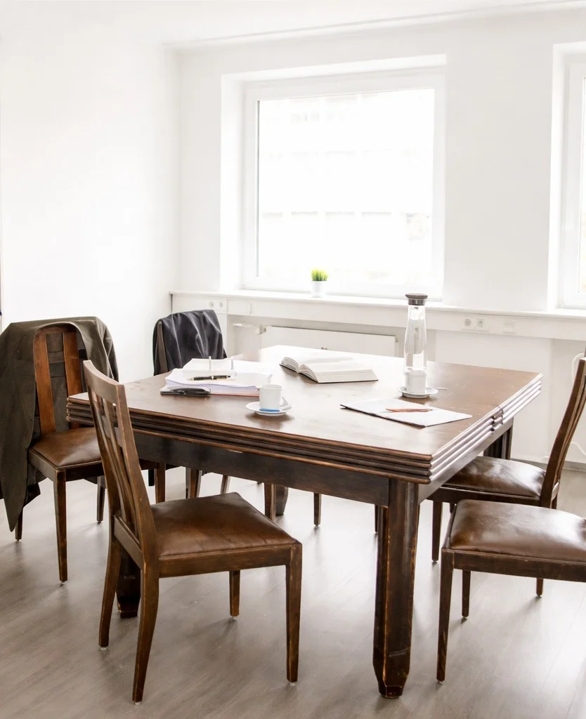 Besprechungsraum Kanzlei Tholl